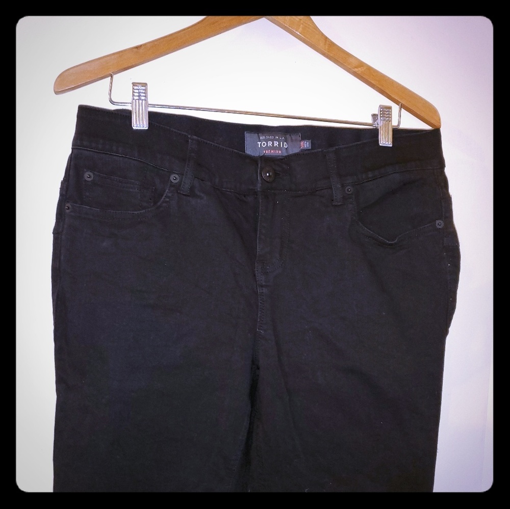 PREMIUM STRETCH BOMBSHELL SKINNY JEAN